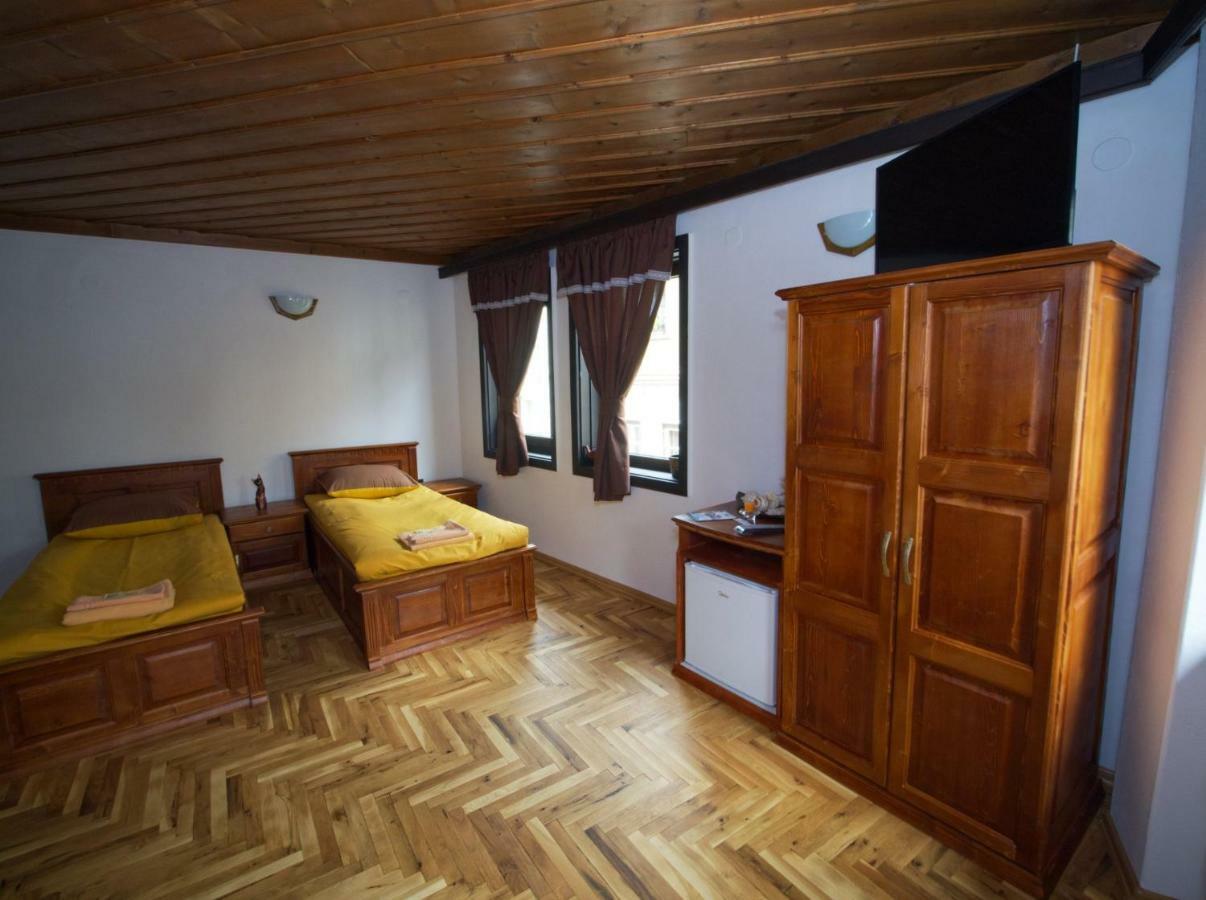 Hotel Gurme Haus Gabrovo Esterno foto