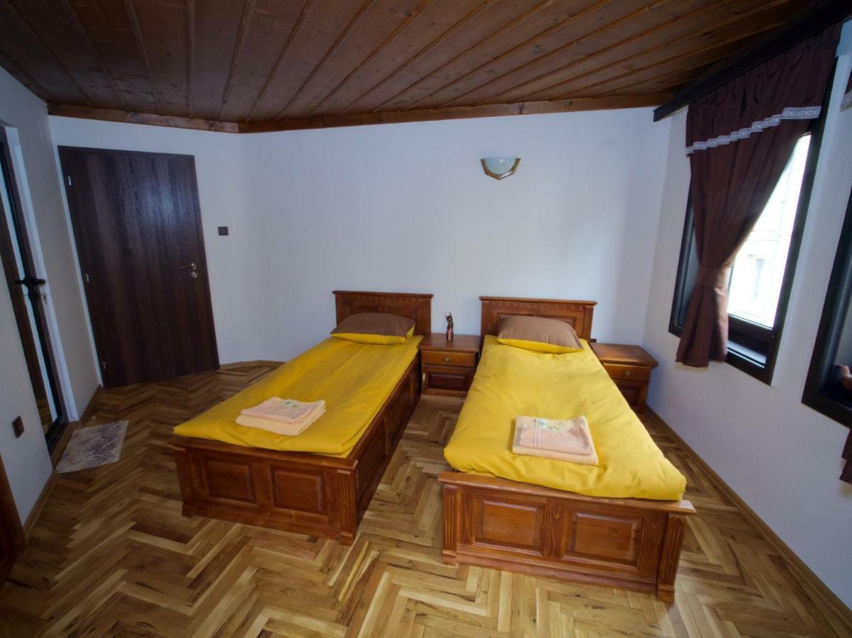 Hotel Gurme Haus Gabrovo Esterno foto