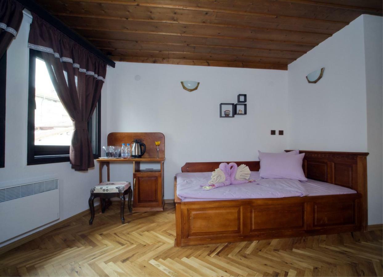 Hotel Gurme Haus Gabrovo Esterno foto